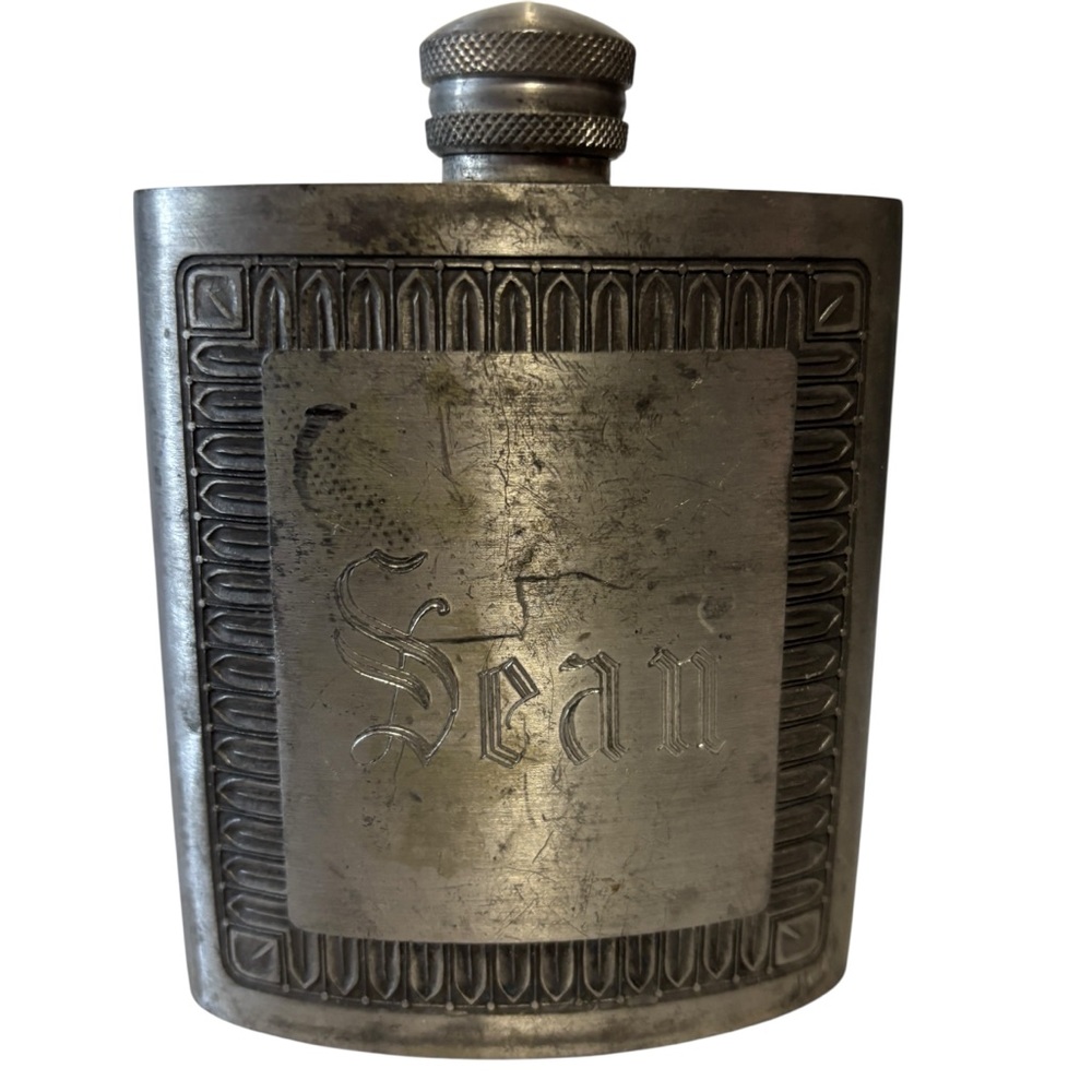 VTG Kings Lead Free Pewter 87% flask made in Thailand 4.5” tall